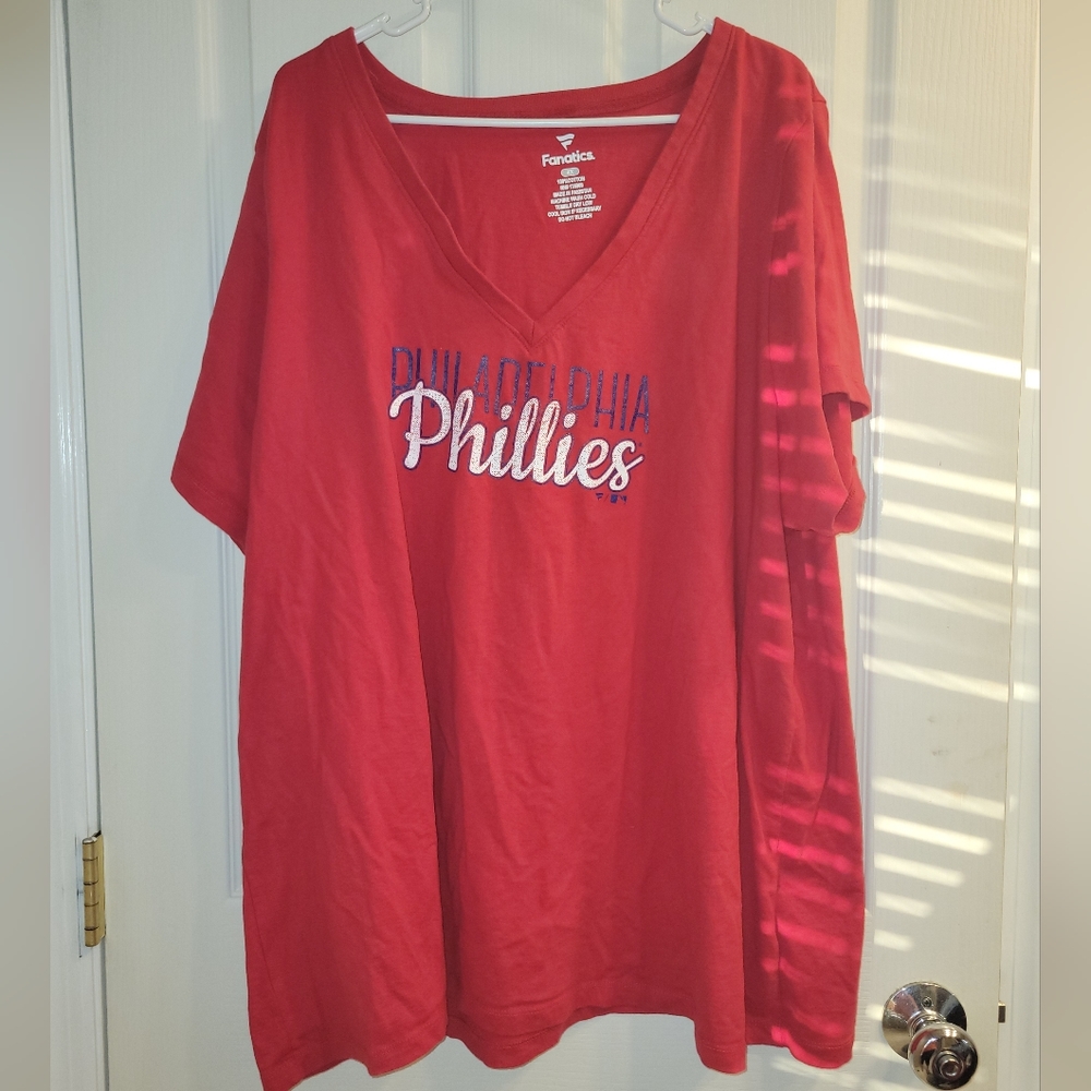 Womens 4X red Philadelphia Phillips v-neck tshirt fanatics